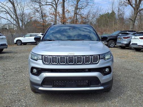 Silver Zynith 2025 Jeep Compass Limited