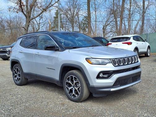 Silver Zynith 2025 Jeep Compass Limited