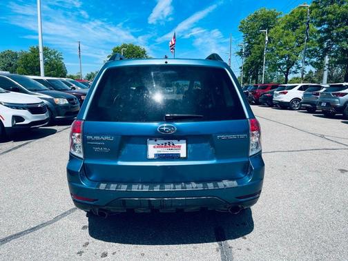 Newport Blue Pearl 2009 Subaru Forester 2.5X Limited