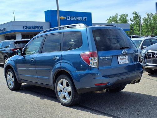 Newport Blue Pearl 2009 Subaru Forester 2.5X Limited