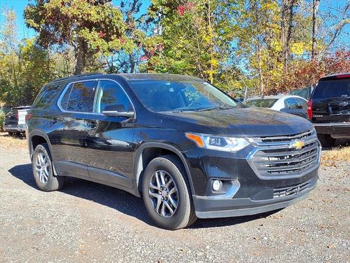 2021 Chevrolet Traverse LT Cloth