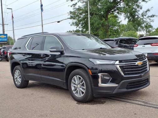2022 Chevrolet Traverse LT Leather
