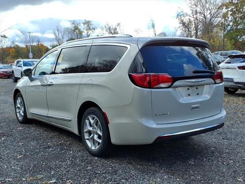 2019 Chrysler Pacifica Touring-L Plus