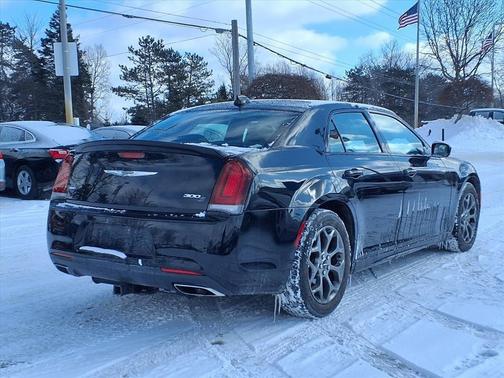 2017 Chrysler 300 S