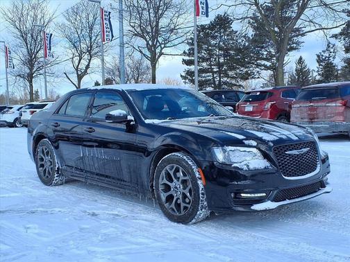 2017 Chrysler 300 S