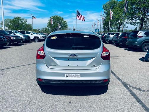 Ingot Silver 2012 Ford Focus SE