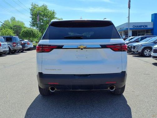 Summit White 2023 Chevrolet Traverse LT Cloth