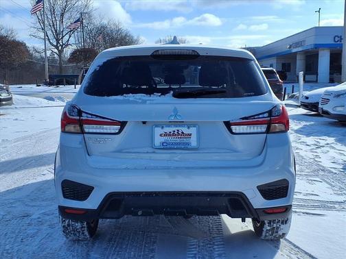 2024 Mitsubishi Outlander Sport 2.0 ES