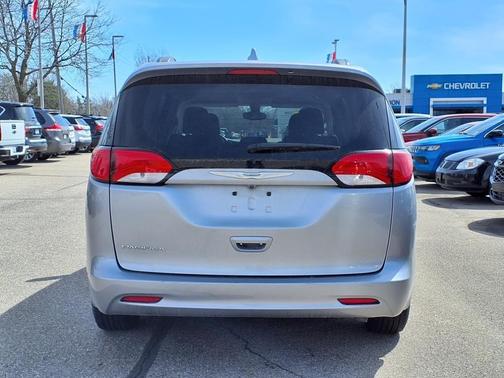 2017 Chrysler Pacifica LX