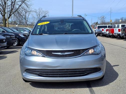 2017 Chrysler Pacifica LX