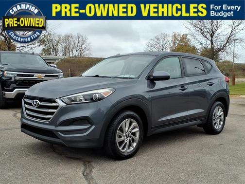2017 Hyundai TUCSON SE