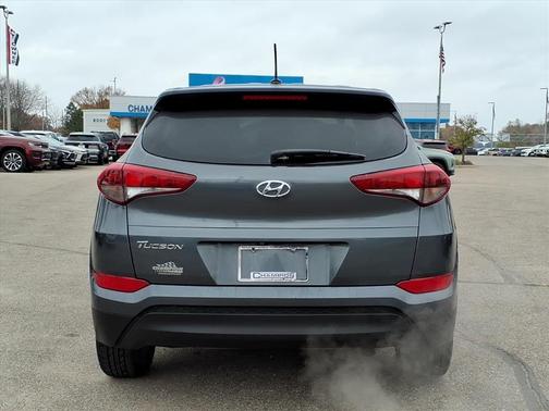 2017 Hyundai TUCSON SE