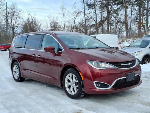 2018 Chrysler Pacifica Touring Plus