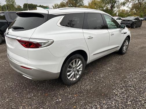 2022 Buick Enclave Premium
