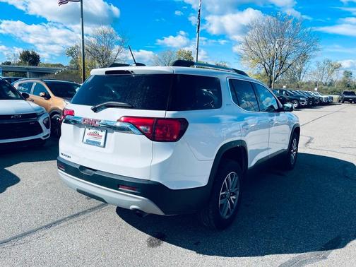2019 GMC Acadia SLE-2