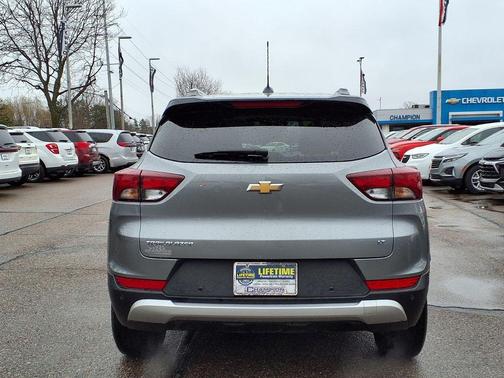 Sterling Gray Metallic 2024 Chevrolet Trailblazer LT