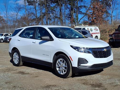 2022 Chevrolet Equinox LS