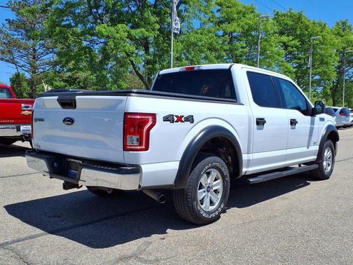 Oxford White 2017 Ford F-150 XLT