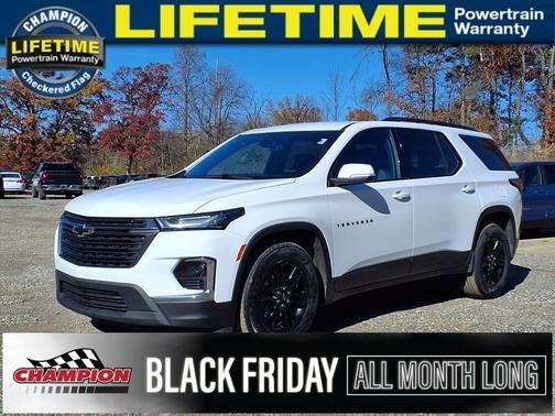 2022 Chevrolet Traverse LT Cloth