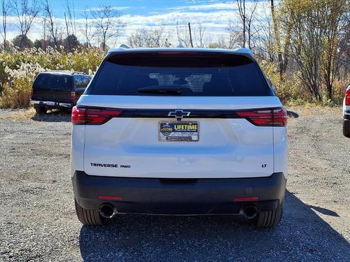 2022 Chevrolet Traverse LT Cloth