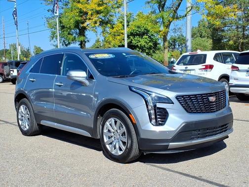 2023 Cadillac XT4 Premium Luxury
