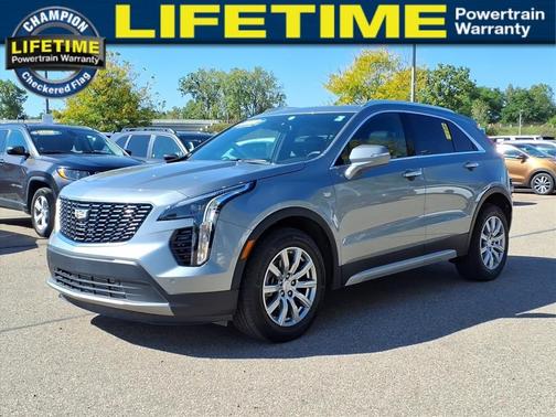 2023 Cadillac XT4 Premium Luxury