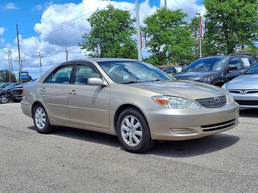 Desert Sand Mica 2002 Toyota Camry XLE