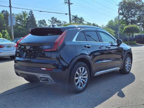 2019 Cadillac XT4 Premium Luxury