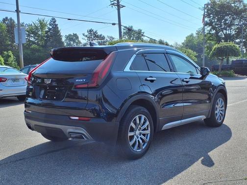 2019 Cadillac XT4 Premium Luxury