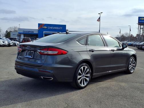 2020 Ford Fusion SE