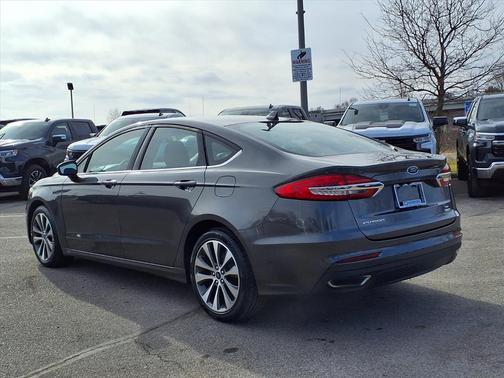 2020 Ford Fusion SE