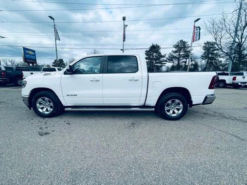 Bright White Clearcoat 2023 RAM 1500 Laramie