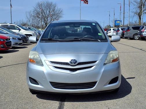2007 Toyota Yaris Base