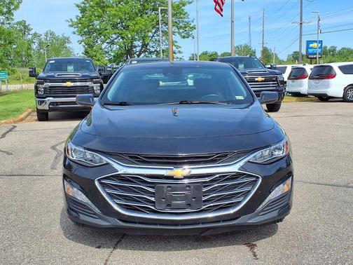 Black Metallic 2024 Chevrolet Malibu 2LT
