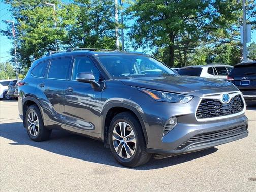 2021 Toyota Highlander Hybrid XLE