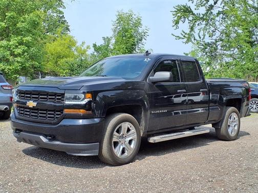 2018 Chevrolet Silverado 1500 Custom