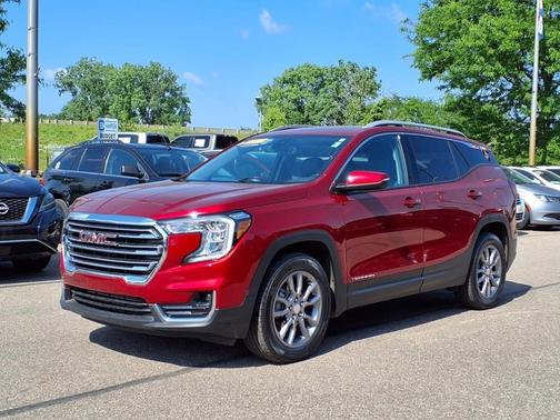 2022 GMC Terrain SLT