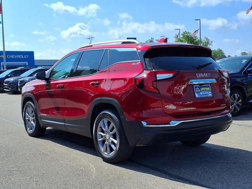 2022 GMC Terrain SLT