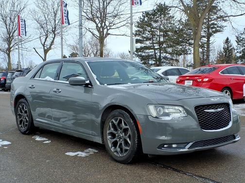 2018 Chrysler 300 S