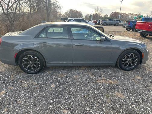 2018 Chrysler 300 S