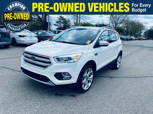 White Platinum Clearcoat Metallic 2019 Ford Escape Titanium