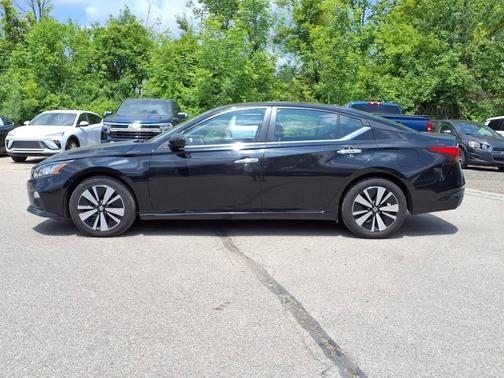 2021 Nissan Altima 2.5 SV