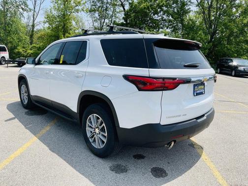 2022 Chevrolet Traverse LT Cloth