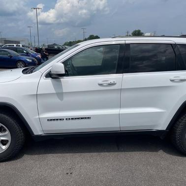 2017 Jeep Grand Cherokee Laredo