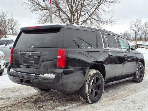 2017 Chevrolet Suburban LT