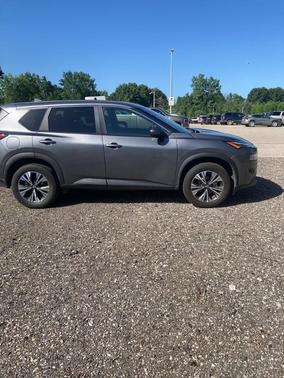 2022 Nissan Rogue SV