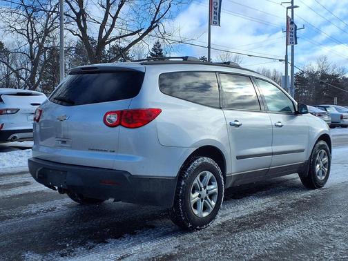 2012 Chevrolet Traverse LS