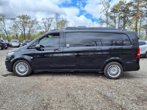 2019 Mercedes-Benz Metris Base
