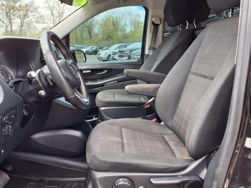 2019 Mercedes-Benz Metris Base