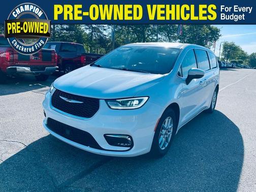 Bright White Clearcoat 2023 Chrysler Pacifica Touring-L